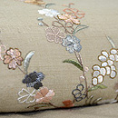 紺地桜の刺繍付下　質感・風合