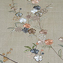 紺地桜の刺繍付下　質感・風合