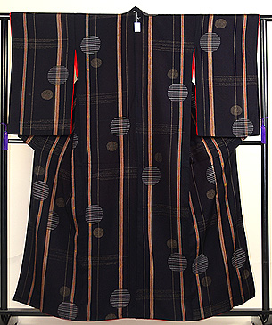 縞に子持ち丸紋お召袷