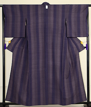 奥順製　縞ぼかし結城縮単衣