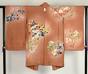 花々に山の実りの図羽織