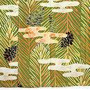 薄香色刷毛目模様に春秋の花尽くし小紋　上前