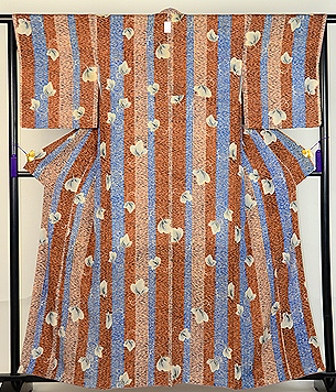 棒縞に蝶の小紋