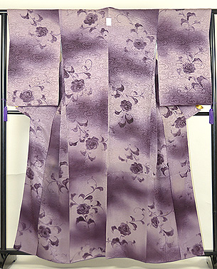 瑞雲にバラの小紋