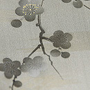 梅に枝垂れ笹錦紗縮緬小紋 質感・風合