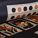 花札柄名古屋帯　質感・風合