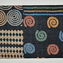 黒地丸に横縞文様名古屋帯　前中心