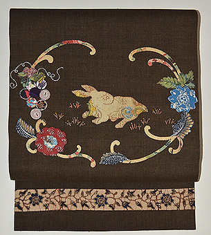 兎と草花コラージュ名古屋帯