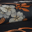 桜文様刺繍開き名古屋帯　質感・風合