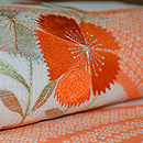 撫子に女郎花刺繍絽麻縮名古屋帯　質感・風合