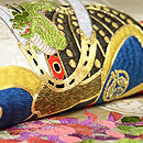 兜の刺繍袋帯 質感・風合