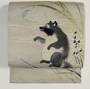 秋草に狸の図名古屋帯