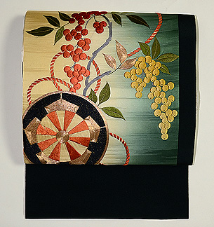 源氏車に南天の名古屋帯