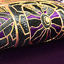 紫地花車の開き名古屋帯 　質感・風合