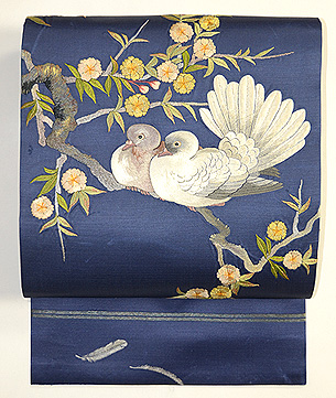 鳩と枝桜の図刺繍帯