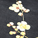 梅枝に小鳥刺繍帯　梅の刺繍