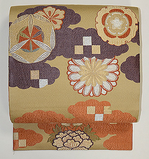 雲文に花丸模様丸帯