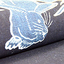 波間に兎の名古屋帯　質感・風合