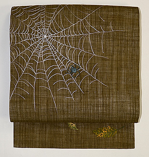 クモの刺繍名古屋帯