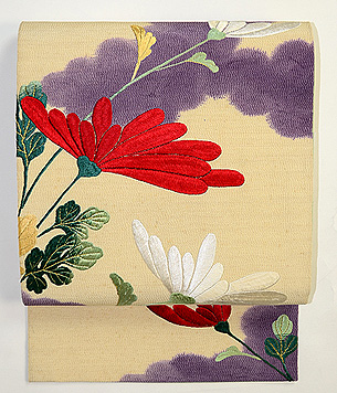 菊の刺繍の名古屋帯