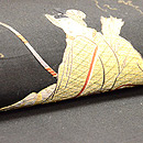 黒地刺繍歌詠み名古屋帯　質感・風合