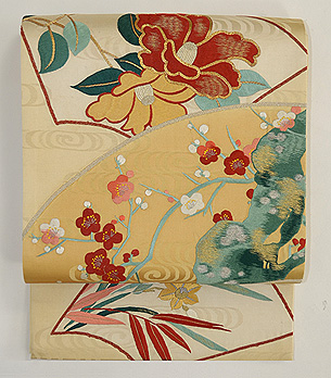 扇面に椿、梅、小菊刺繍袋帯