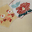 扇面に椿、梅、小菊刺繍袋帯　前中心