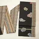 手描き更紗に縞切り継ぎ帯　全様