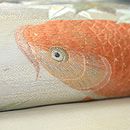 青紅葉に緋鯉の名古屋帯　質感・風合