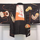 楽器尽くしの黒羽織　正面