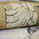 団扇に百合名古屋帯　質感・風合