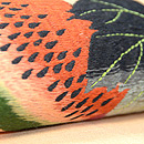 西瓜に瓜とキリギリス刺繍の名古屋帯　質感・風合