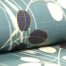 木目調に萩の夏帯　質感・風合