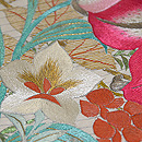 百合と野の花刺繍名古屋帯　質感・風合