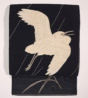 鷺に雨絽綴開き名古屋帯