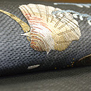 黒地に貝刺繍帯 質感・風合