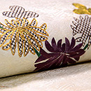 江戸小袖崩し白地に菊の名古屋帯　質感・風合