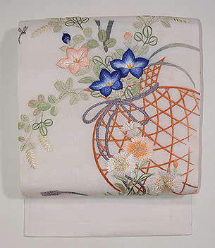 白地花籠の刺繍名古屋帯