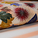 アザミと蝶刺繍名古屋帯 質感・風合