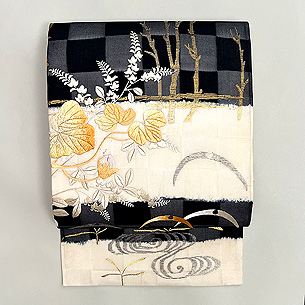 市松地紋に間垣と露芝、萩の刺繍名古屋帯