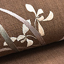 岩辺に春蘭の刺繍名古屋帯　質感・風合