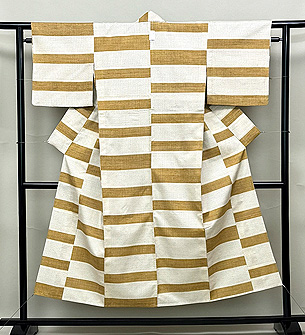 薄茶・生成り横段の駒結城単衣