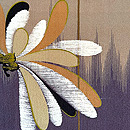 茶鼠に濃紫、團十郎茶の地に、大きな菊を染めた羽織　質感・風合