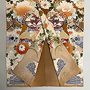 花車文様の色留袖