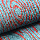 お召茶色杢目文様に十字文の小紋