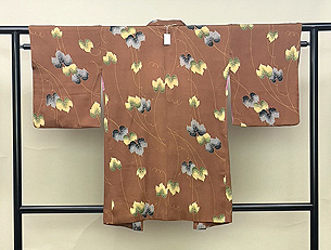 丁子茶色蔦の葉文様羽織