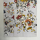 灰白色地唐花文様訪問着