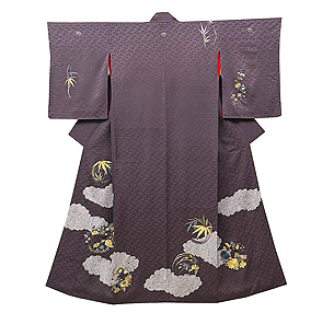 濃き色地に四君子刺繍の付下