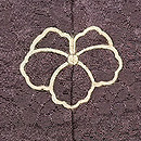 濃き色地に四君子刺繍の付下