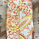 そほ色の菊と紅葉文様羽織